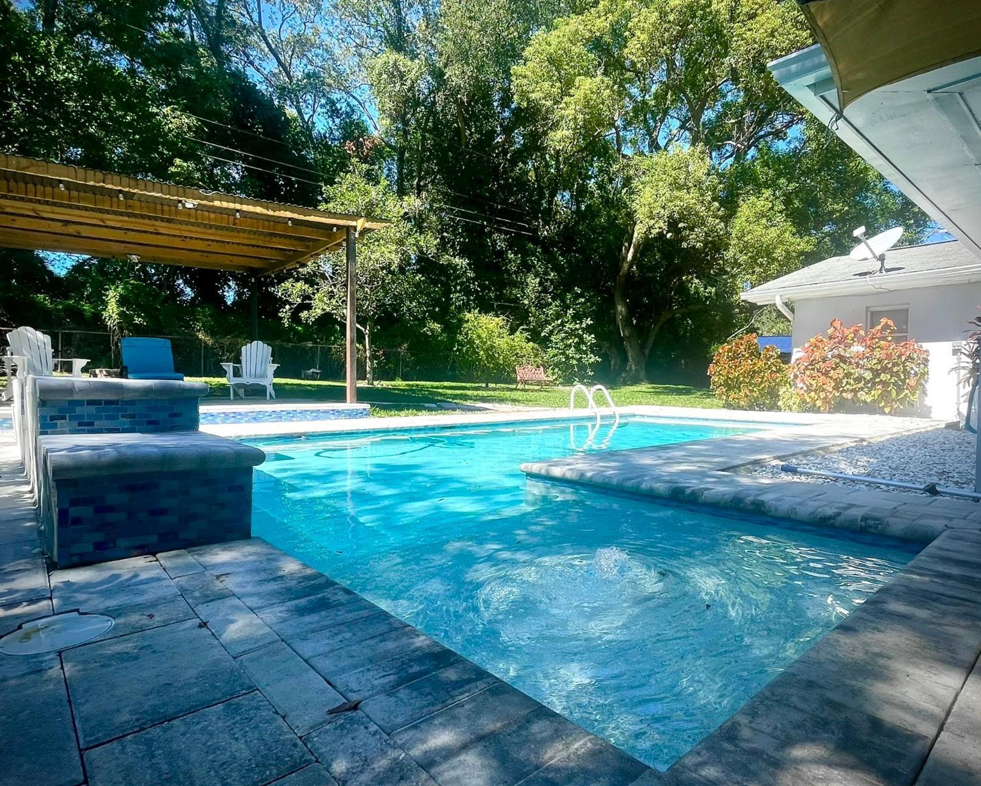 4 Bedroom Clearwater Vacation Home With Amazing Backyard Екстер'єр фото